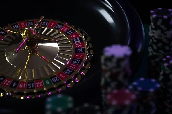 Live Sic Bo Dadu table with dice cage and dealer on kediritoto photos